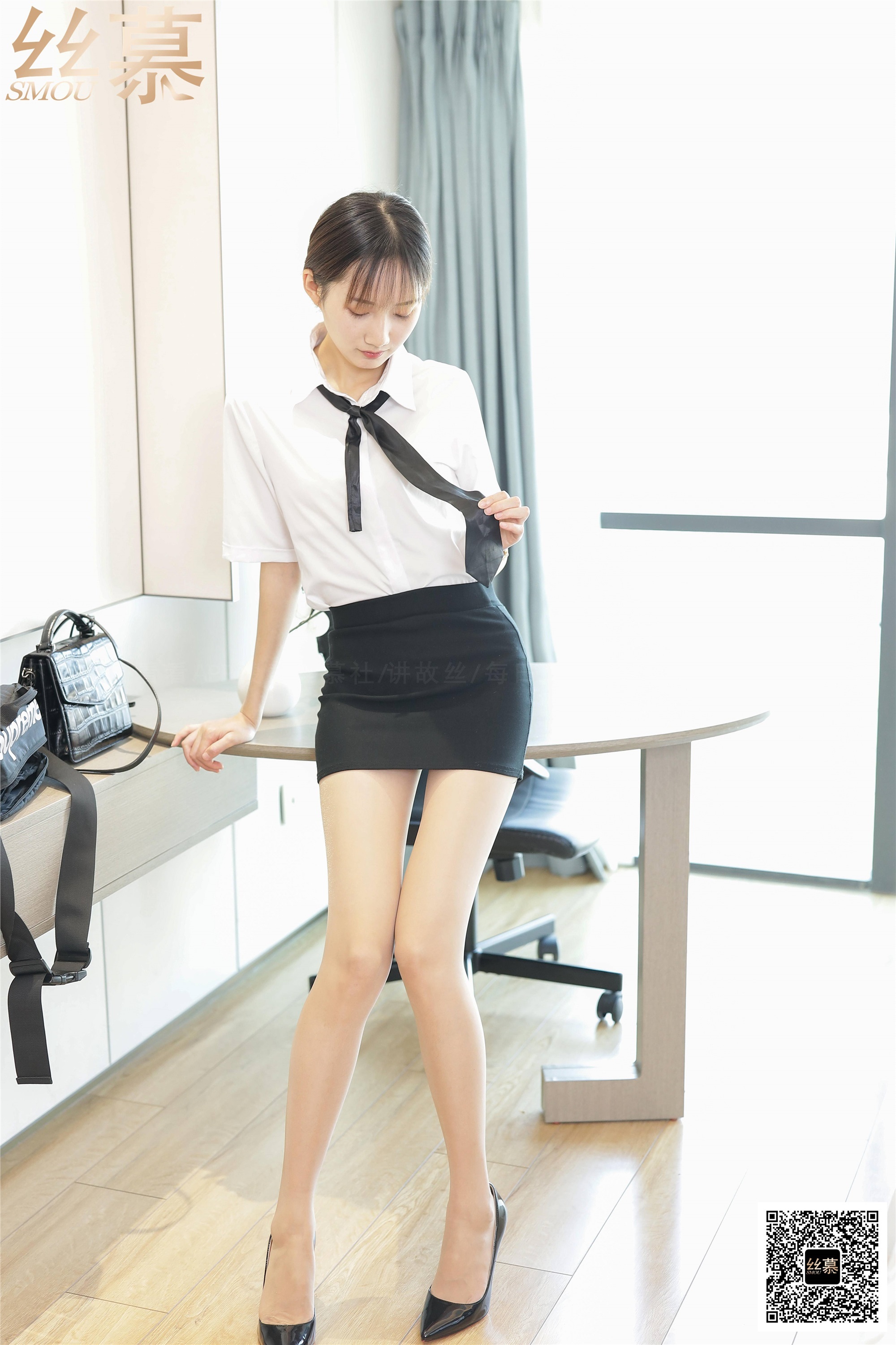 丝慕写真 SM402 艳艳《交作业了吗》